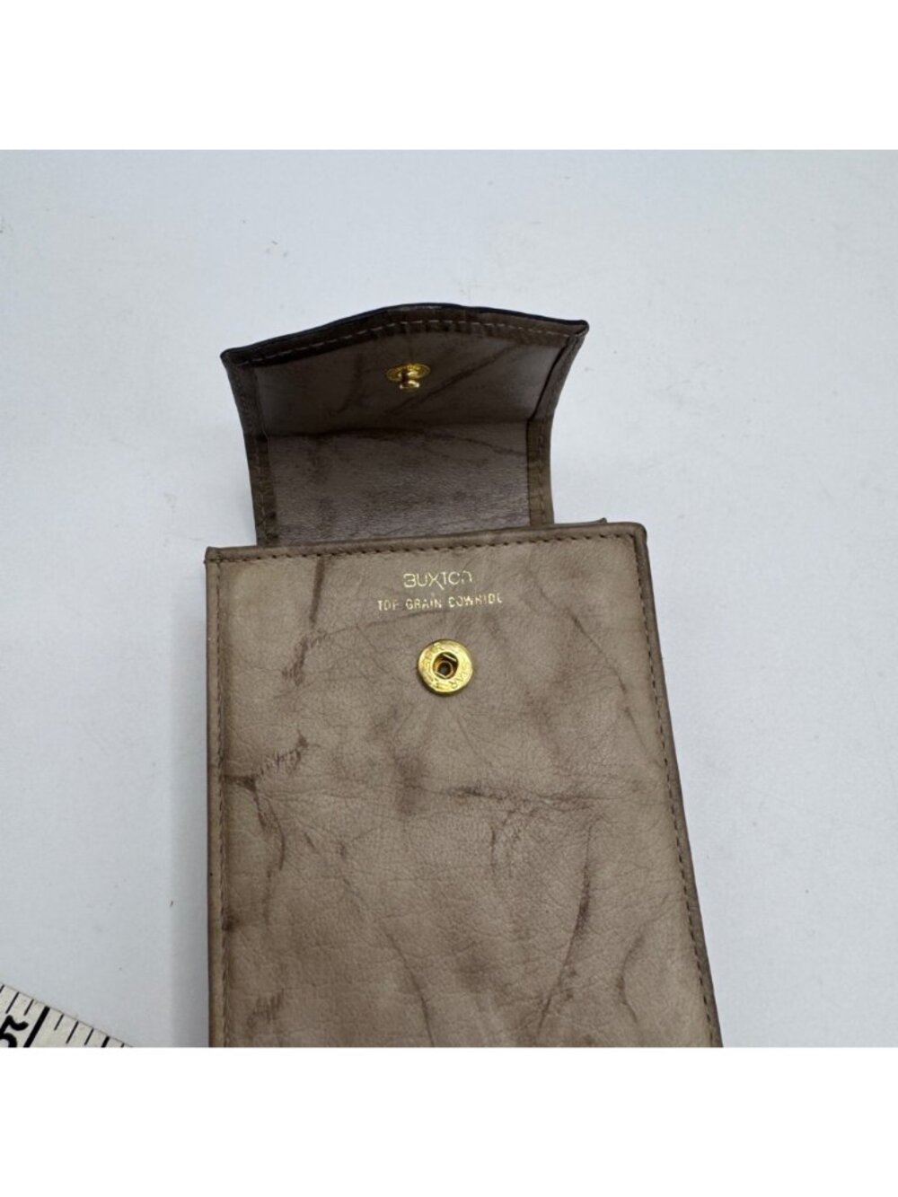 Buxton Heiress Top Grain Cowhide Leather Wallet Bifold Floral Embossed Flap Beig - Picture 4 of 13